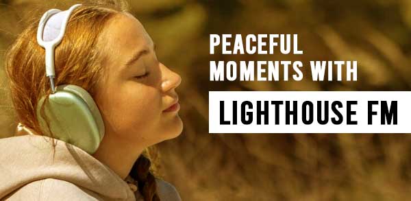 web-app Lighthouse VOAR-FM App – Christian Radio in Canada